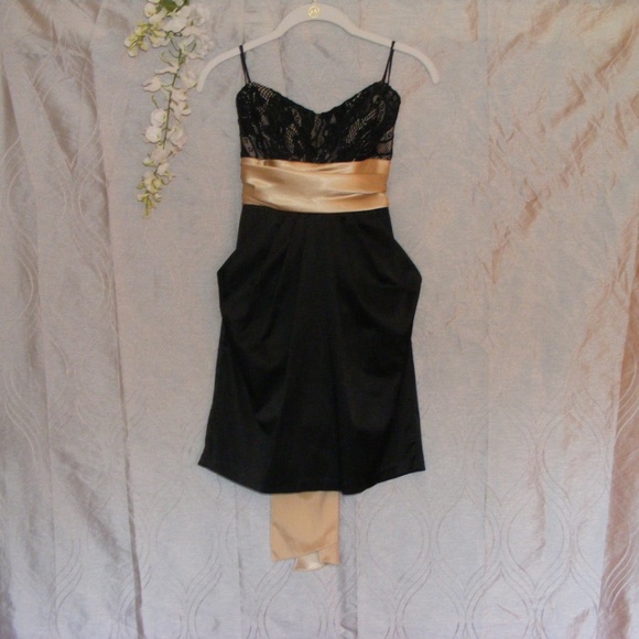 Love Culture Strapless Black Mini Dress Size S EUC - Picture 4 of 8